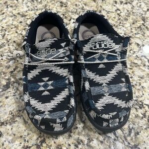 Hey Dude Wally ‘Howdy’